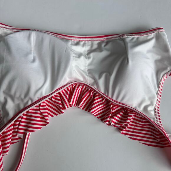 Loft Beach bikini swimsuit - Picture 7 of 8